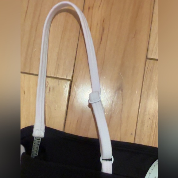 ***SOLD*** ALO AIRBRUSH STREAMLINED DRESS - Picture 9 of 10